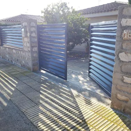 Casa La Rana Calafat
